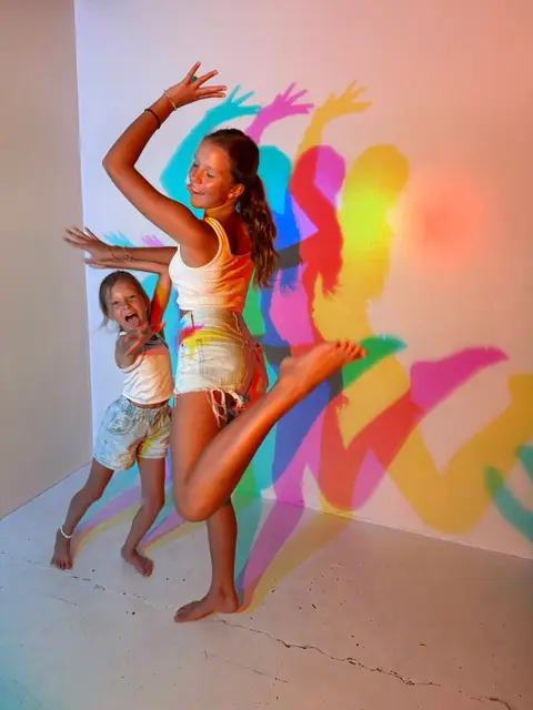 Color Shadow Room